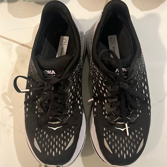 Hoka Kawana - Picture 1 of 3